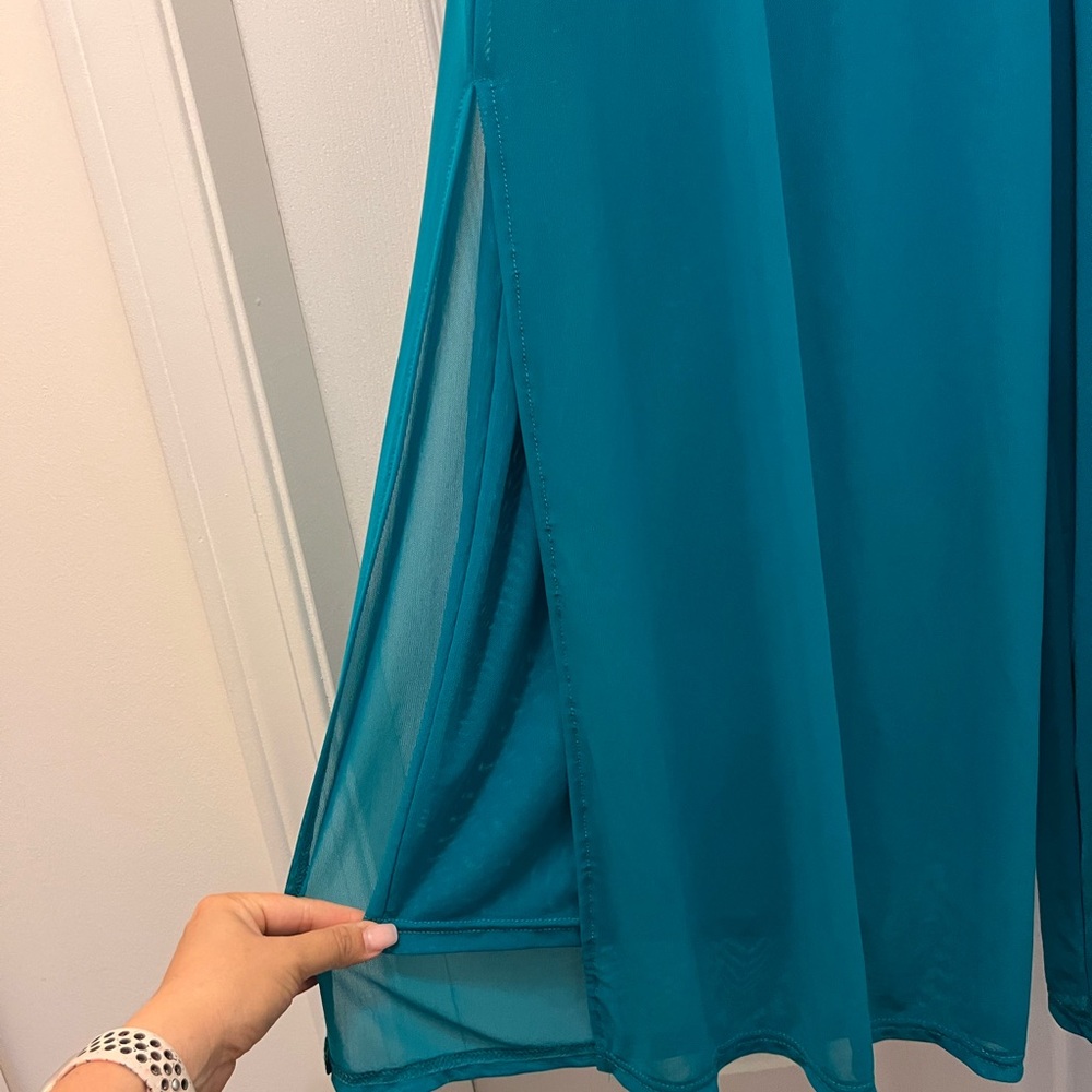 🎉⚡️ 5 for $25 🛍️‼️
Teal Wide-Leg Women's Pants - Picture 8 of 11